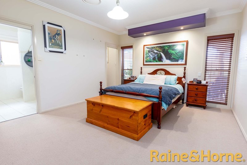 Photo - 22 Savoy Place, Dubbo NSW 2830 - Image 6