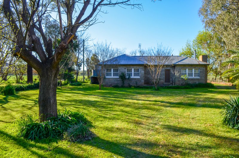 Photo - 22 School Road, Coolac NSW 2727 - Image 4