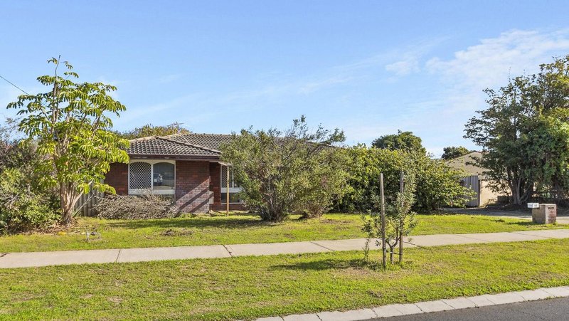 Photo - 22 Seabrooke Avenue, Rockingham WA 6168 - Image 1