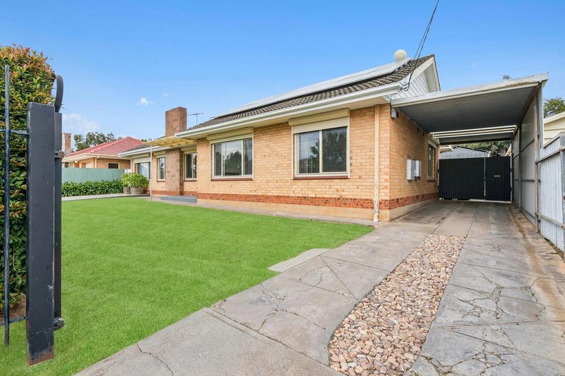 Photo - 22 Seacombe Road, Darlington SA 5047 - Image 2