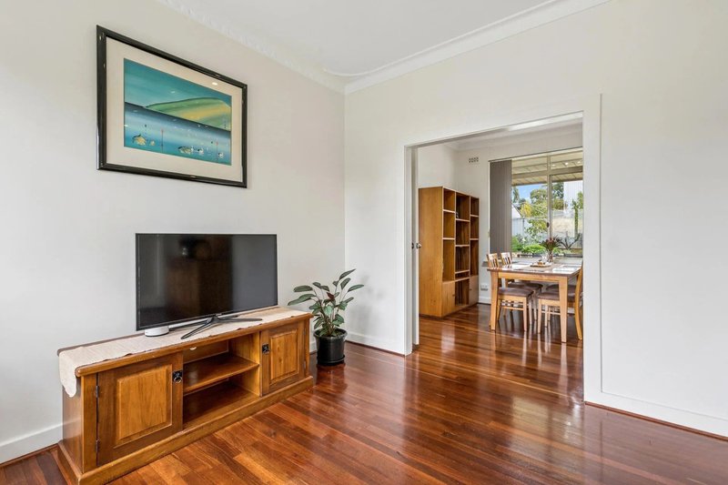 Photo - 22 Seacombe Road, Darlington SA 5047 - Image 6