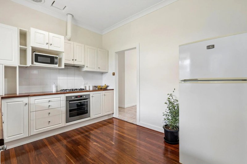 Photo - 22 Seacombe Road, Darlington SA 5047 - Image 10