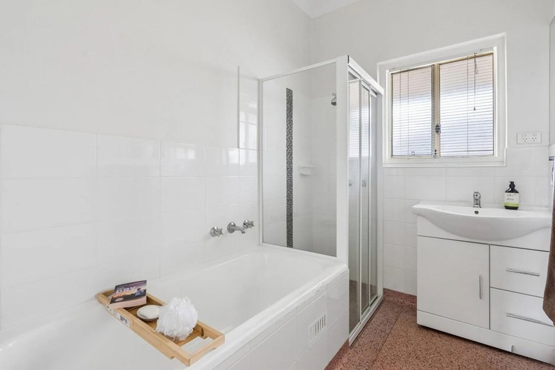 Photo - 22 Seacombe Road, Darlington SA 5047 - Image 17