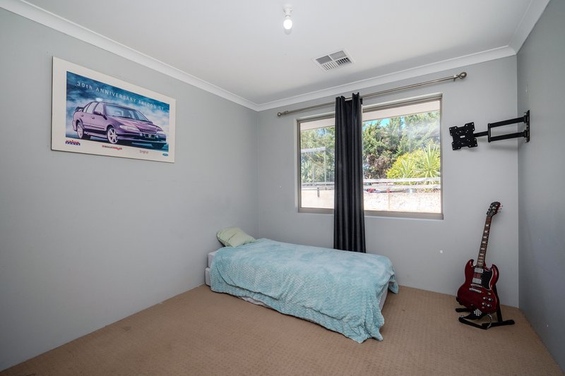 Photo - 22 Seagrass Street, Yanchep WA 6035 - Image 17