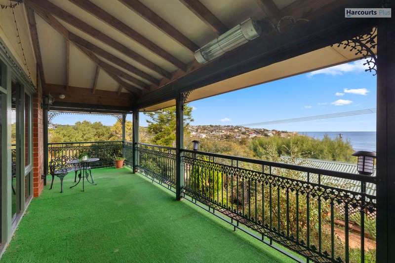 Photo - 22 Seaview Avenue, Hallett Cove SA 5158 - Image 18