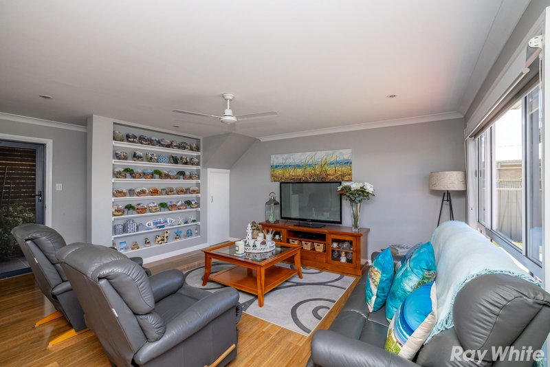 Photo - 22 Seaview Street, Diamond Beach NSW 2430 - Image 4