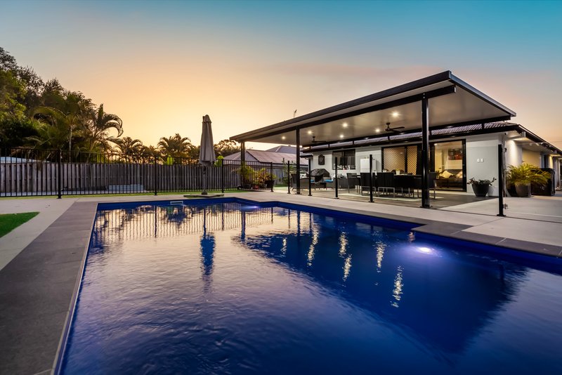 Photo - 22 Seawind Road, Coomera Waters QLD 4209 - Image 3