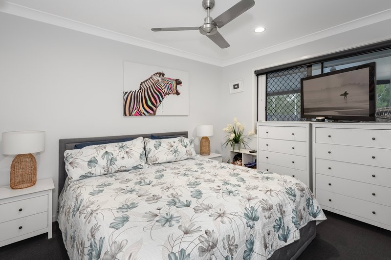 Photo - 22 Seawind Road, Coomera Waters QLD 4209 - Image 17