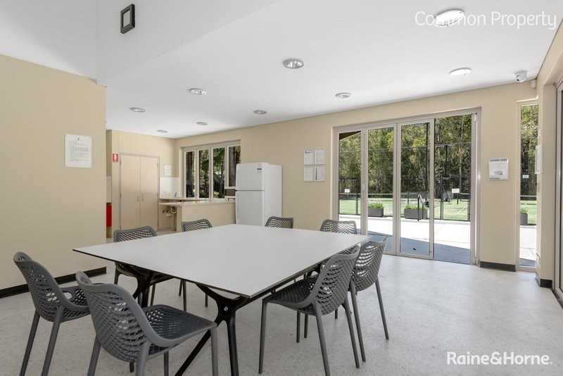 Photo - 22 Seawind Road, Coomera Waters QLD 4209 - Image 30