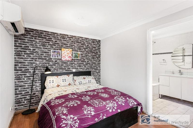 Photo - 22 Second Avenue, Toongabbie NSW 2146 - Image 4