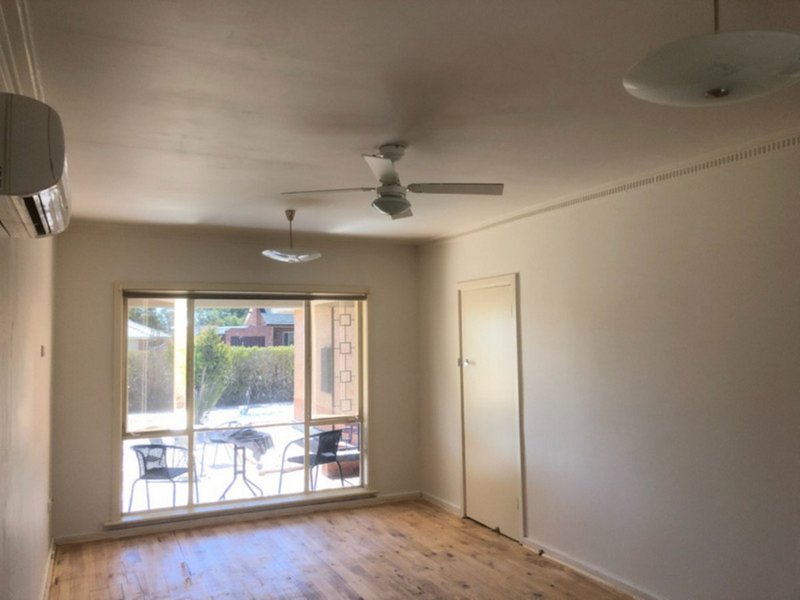 Photo - 22 Sedgehill Road, Elizabeth North SA 5113 - Image 3