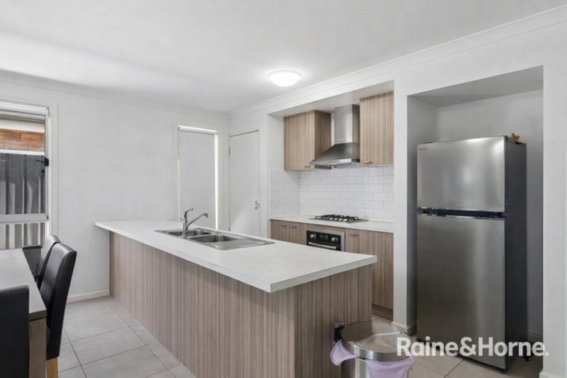 Photo - 22 Senna Avenue, Andrews Farm SA 5114 - Image 4