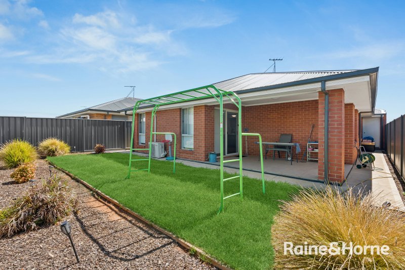 Photo - 22 Senna Avenue, Andrews Farm SA 5114 - Image 14