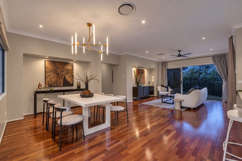 Photo - 22 Sevenhill Place, Doolandella QLD 4077 - Image 3