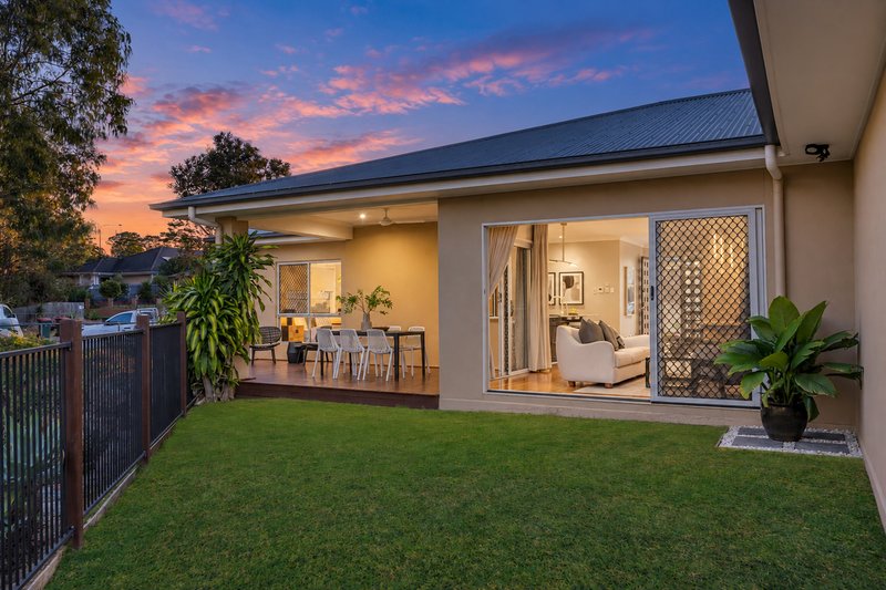 Photo - 22 Sevenhill Place, Doolandella QLD 4077 - Image 6