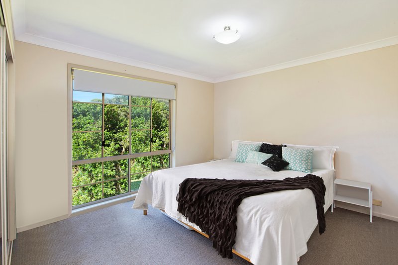 Photo - 22 Shamrock Avenue, Banora Point NSW 2486 - Image 6