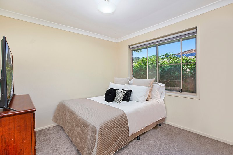 Photo - 22 Shamrock Avenue, Banora Point NSW 2486 - Image 8