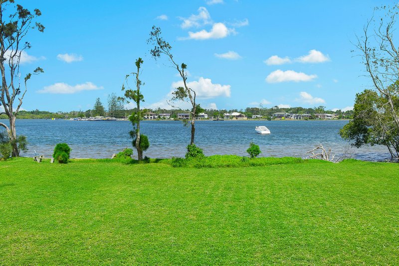 Photo - 22 Shoreline Drive, Port Macquarie NSW 2444 - Image 2