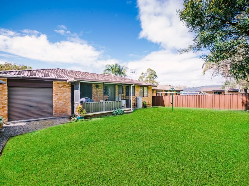 Photo - 22 Sierra Avenue, Bateau Bay NSW 2261 - Image 2