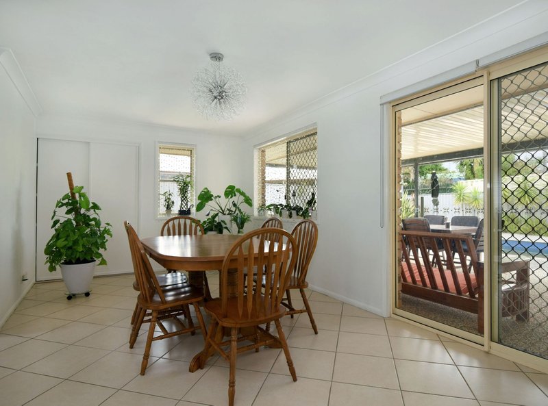 Photo - 22 Silky Oak Drive, Glenvale QLD 4350 - Image 10