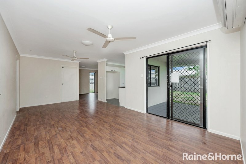 Photo - 22 Simonsen Court, Kelso QLD 4815 - Image 2