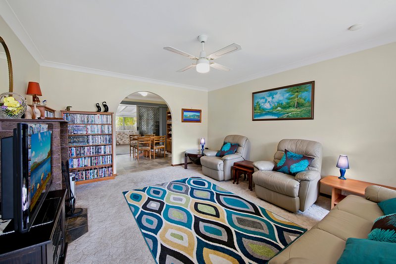 Photo - 2/2 Sirius Drive, Lakewood NSW 2443 - Image 3