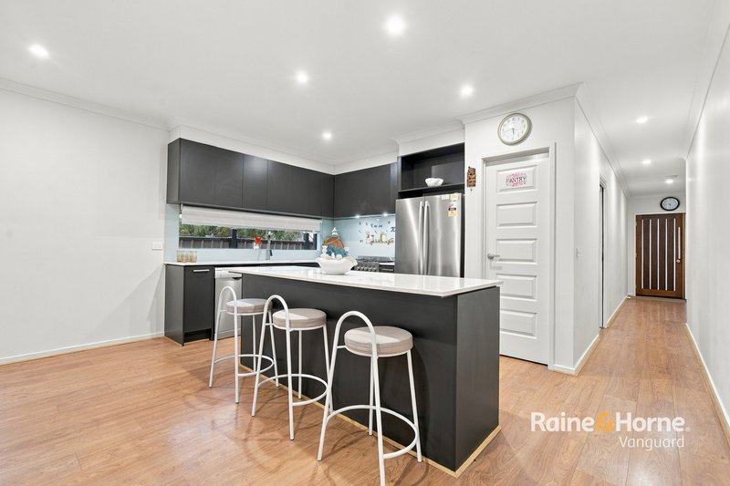 Photo - 22 Situation Way, Mernda VIC 3754 - Image 4