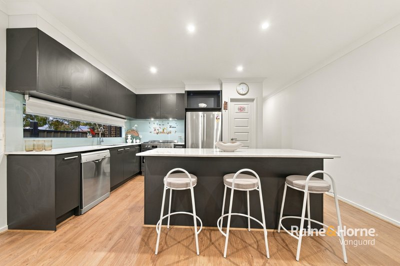 Photo - 22 Situation Way, Mernda VIC 3754 - Image 9