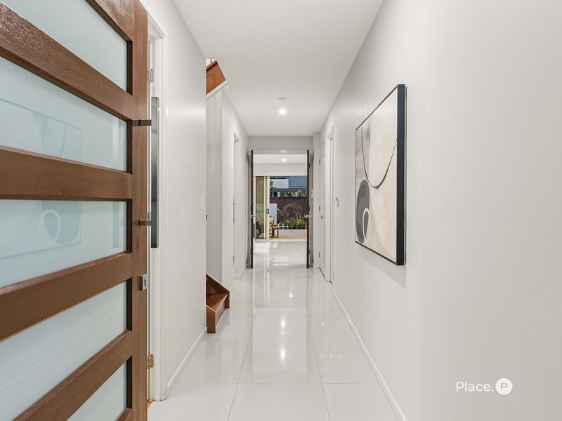 Photo - 22 Skyview Avenue, Rochedale QLD 4123 - Image 3