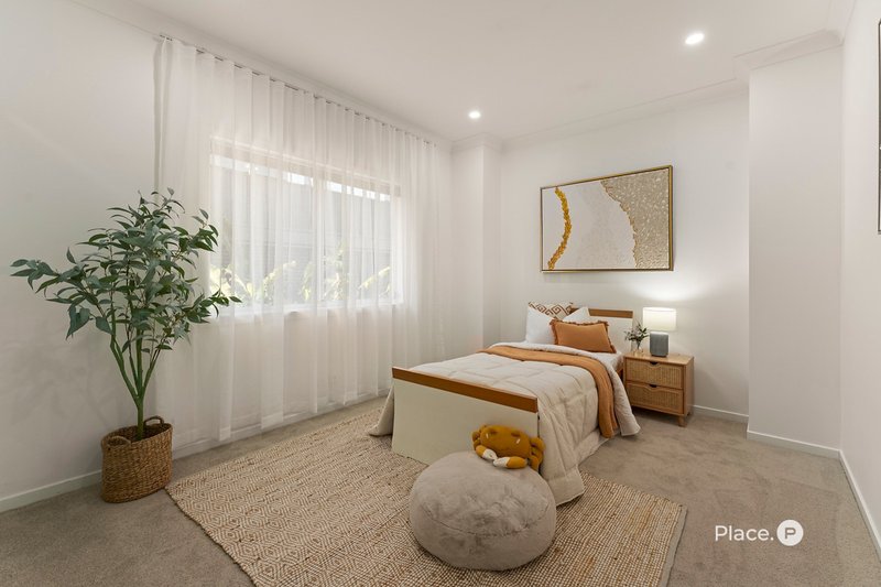 Photo - 22 Southview Crescent, Carindale QLD 4152 - Image 18