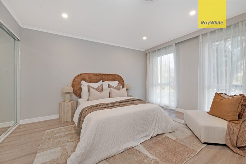 Photo - 22 Spring Road, Kellyville NSW 2155 - Image 6