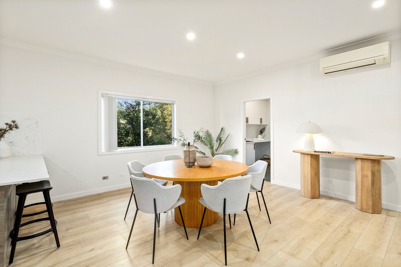 Photo - 22 St Johns Avenue, Mangerton NSW 2500 - Image 4