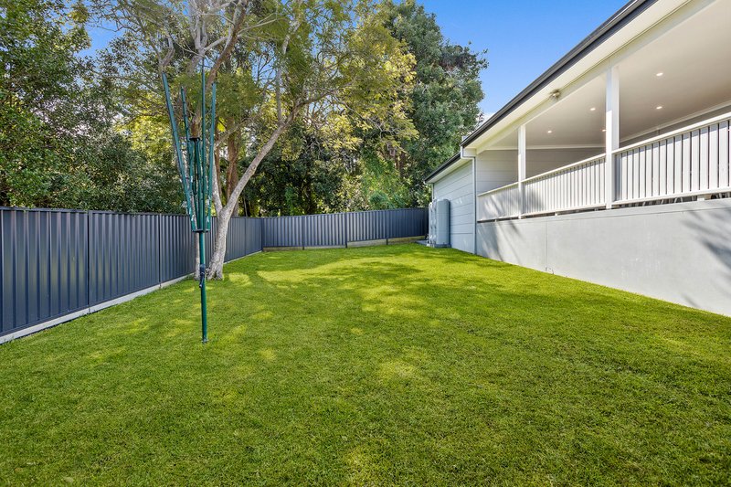 Photo - 22 St Johns Avenue, Mangerton NSW 2500 - Image 9
