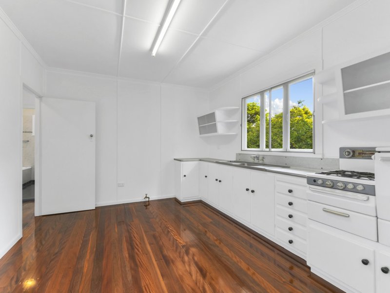 Photo - 22 Stellmach Street, Everton Park QLD 4053 - Image 7