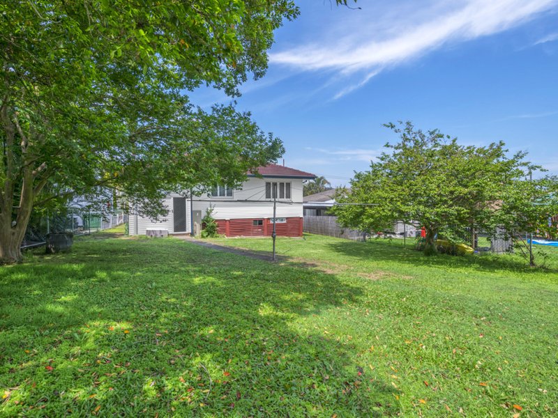 Photo - 22 Stellmach Street, Everton Park QLD 4053 - Image 15