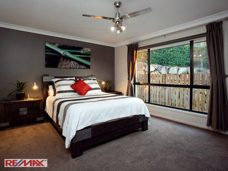 Photo - 22 Stonebrook Ct , Cashmere QLD 4500 - Image 9