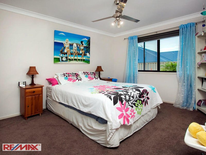 Photo - 22 Stonebrook Ct , Cashmere QLD 4500 - Image 11