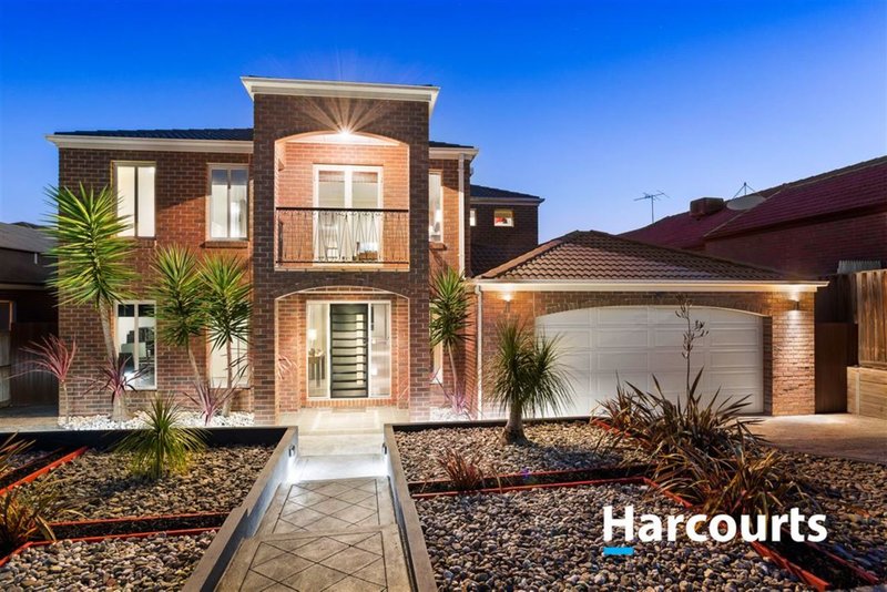 22 Strathoon Crescent, South Morang VIC 3752