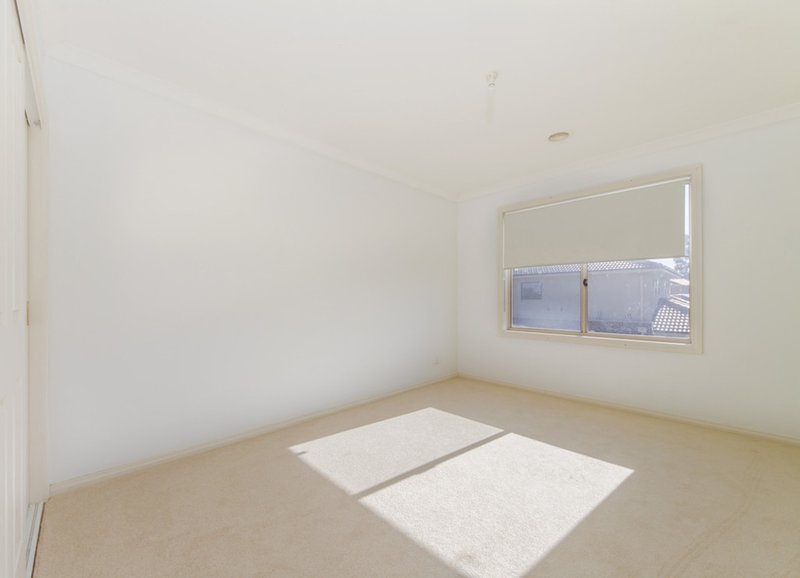 Photo - 22 Sullivan Road, Cairnlea VIC 3023 - Image 7