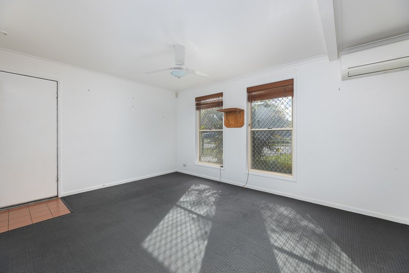Photo - 22 Summerfields Drive, Caboolture QLD 4510 - Image 2