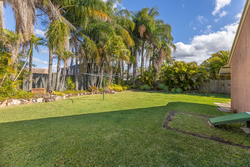 Photo - 22 Summerfields Drive, Caboolture QLD 4510 - Image 13