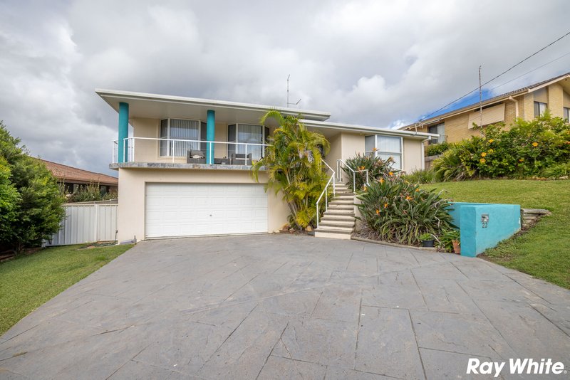 Photo - 22 Sunbakers Drive, Forster NSW 2428 - Image 2