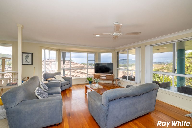 Photo - 22 Sunbakers Drive, Forster NSW 2428 - Image 6