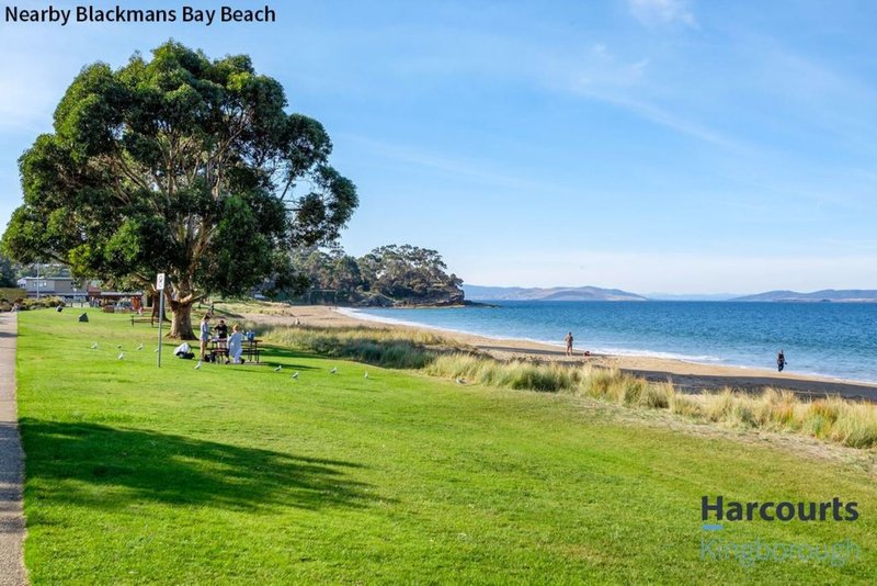 Photo - 2/2 Suncoast Drive, Blackmans Bay TAS 7052 - Image 15