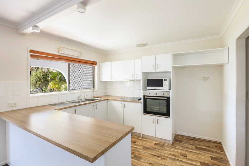 Photo - 22 Sungold Avenue, Southport QLD 4215 - Image 5