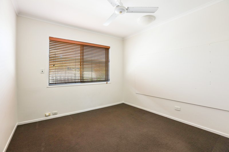 Photo - 22 Sungold Avenue, Southport QLD 4215 - Image 6