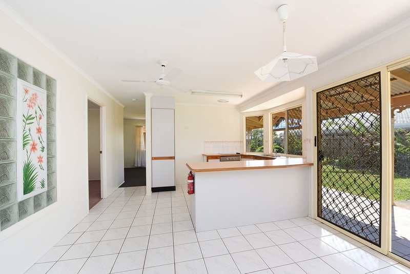 Photo - 22 Surf Road, Maroochydore QLD 4558 - Image 8