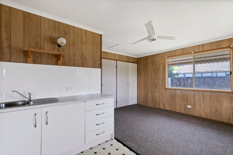 Photo - 22 Surf Road, Maroochydore QLD 4558 - Image 13