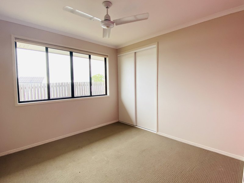 Photo - 22 Surita Court, Boyne Island QLD 4680 - Image 7