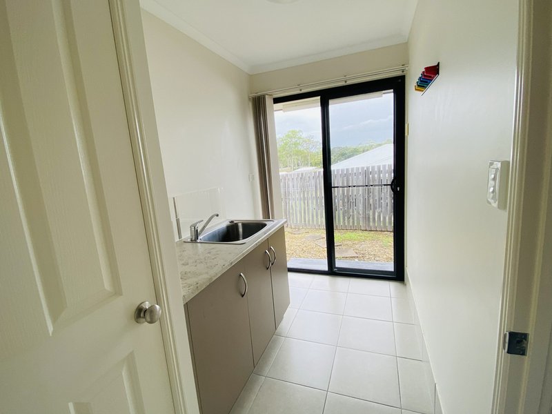 Photo - 22 Surita Court, Boyne Island QLD 4680 - Image 12